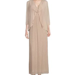 R & M Richards
Flyaway Glitter Pleated 3/4 Sleeve V-Neck 2-Piece Jacket Dress